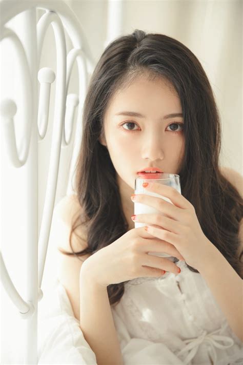 “归隐”中国十二年：在云南务农的驻华大使